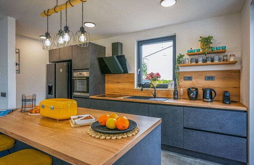 Valica Villa | Wonderful private villa for 6 guests with WIFI, A/C, private pool, TV and terrace