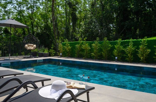 Sumber Villa | Wonderful private villa with A/C, hot tub, private pool, WIFI, TV, terrace and pets allowed