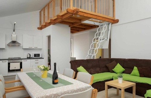 Klimno House | Wonderful private villa for 10 people with A/C, WIFI, hot tub, private pool, TV and terrace