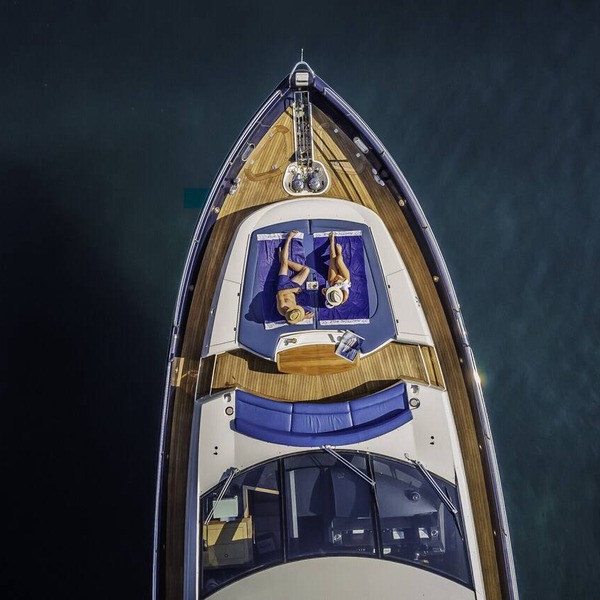 Dubrovnik Delight: A Sun-Kissed Sailing Experience