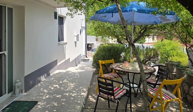1 bedroom lovely apartment in Karlobag