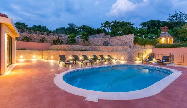 1 bedroom lovely apartment in Molunat