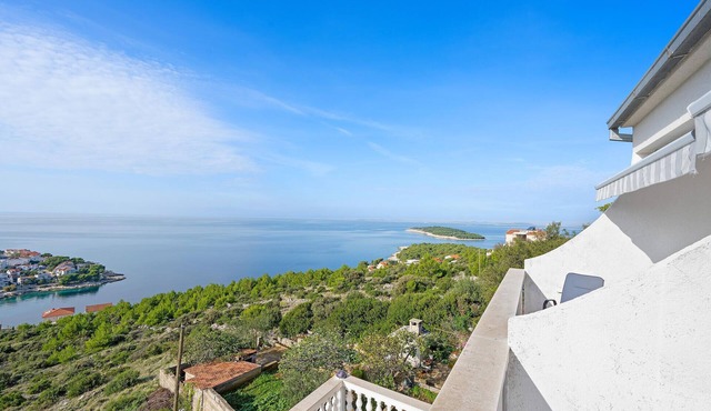 1 bedroom stunning apartment in Primosten
