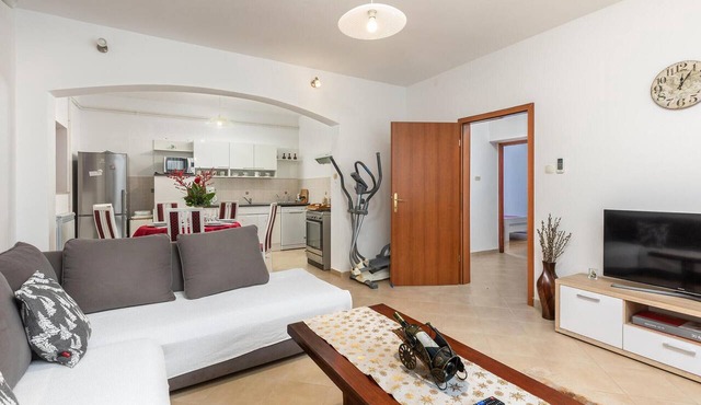 2 bedroom cozy apartment in Kostrena