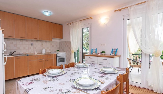 2 bedroom lovely apartment in Osobljava