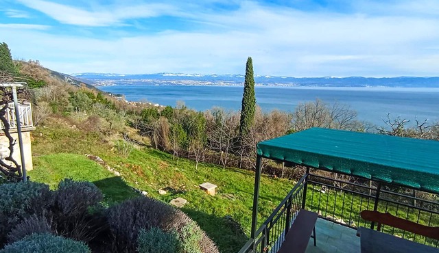 3 bedroom awesome home in Moscenicka Draga