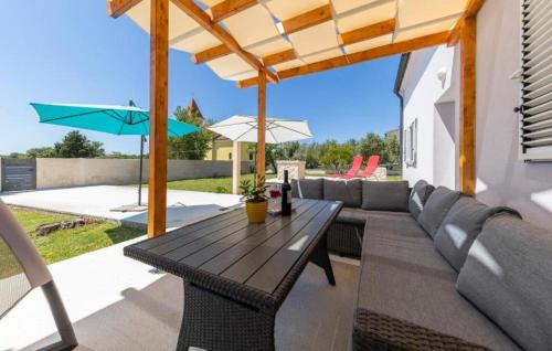 3 Bedroom Luxurious Home In Nin