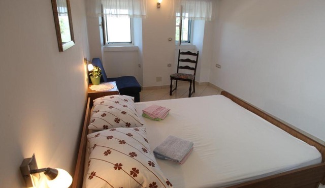 Accommodation Lily