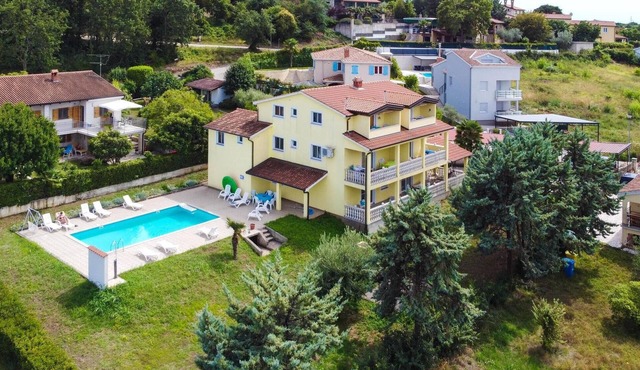 Amazing apartment in Porec with WiFi