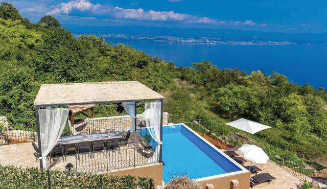 Amazing home in Moscenicka Draga