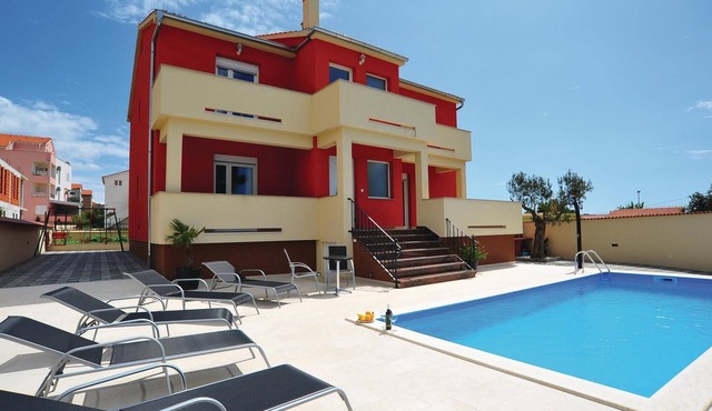 Amazing home in Pakostane