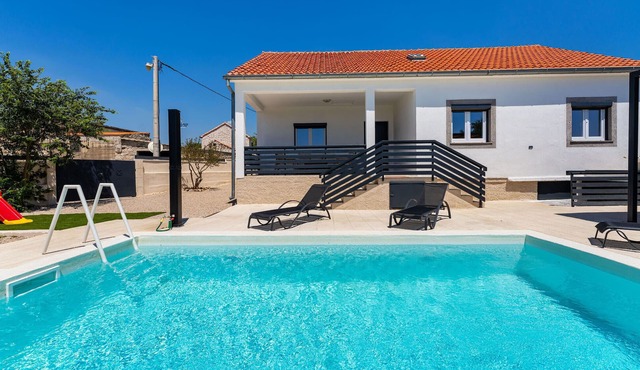 Amazing home in Rastevic