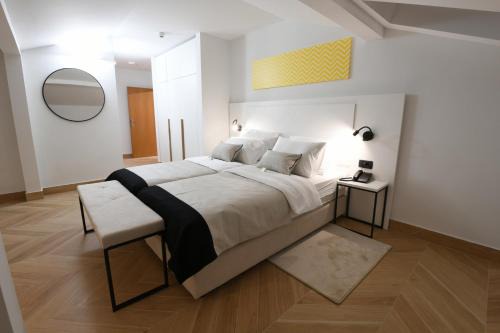 Aparthotel Milenij