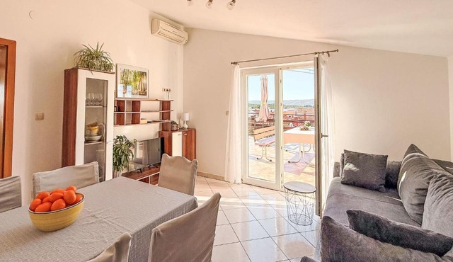 Apartment Ana-2 by Interhome