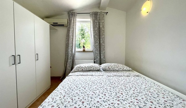 Apartment G&G Green with swimming pool