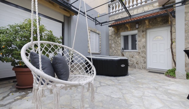Apartment Maja with Jacuzzi (94371-A1) - Rupe