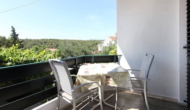 Apartments Emily (103701-A4) - Vrboska - island Hvar