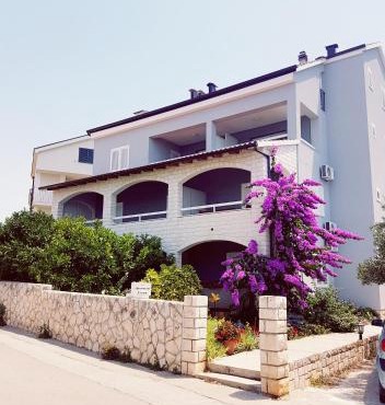 Apartments Luma