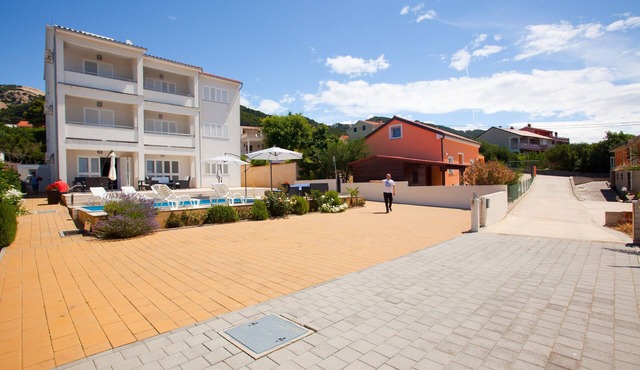 Apartments Marija, (13234), Banjol, hr