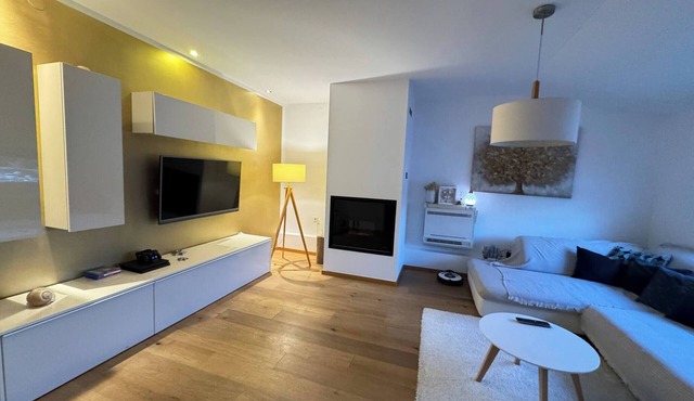 Apartments Raffaello 3-Bedroom Apartment with Shared Pool