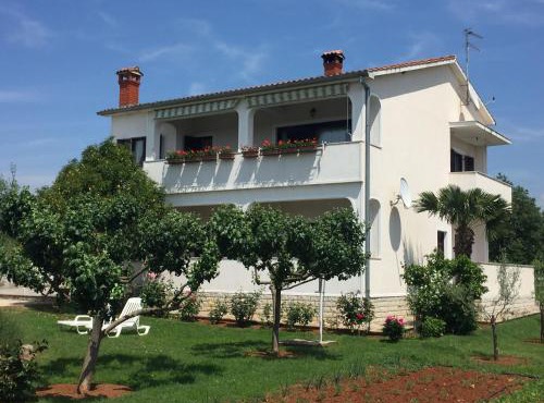 Apartments VESNA