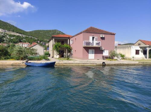 Apartments with hot tub Rogotin, Neretva Delta - Usce Neretve - 23141