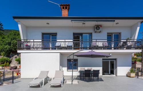 Awesome Apartment In Rukavac With Wifi