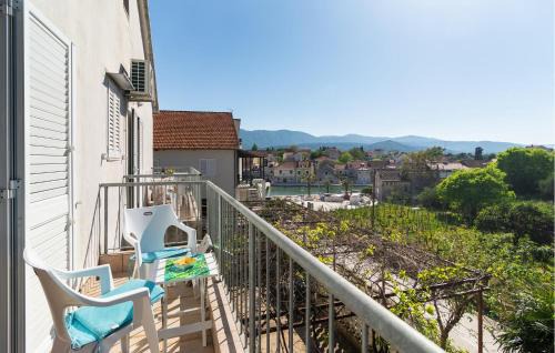 Awesome Apartment In Vrboska With Wifi