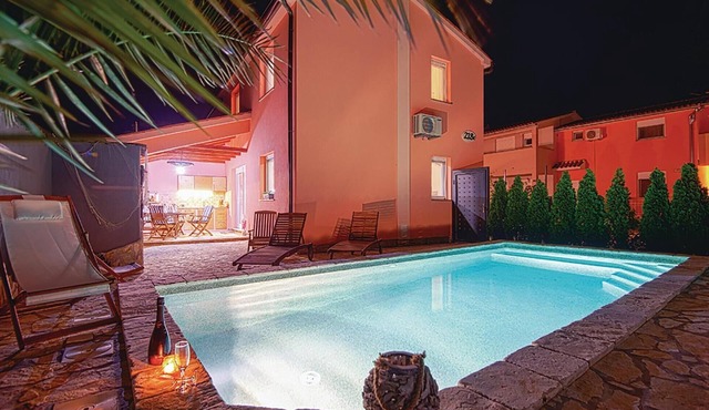 Awesome home in Betiga