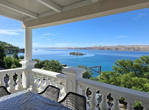 Beachfront House Amaris