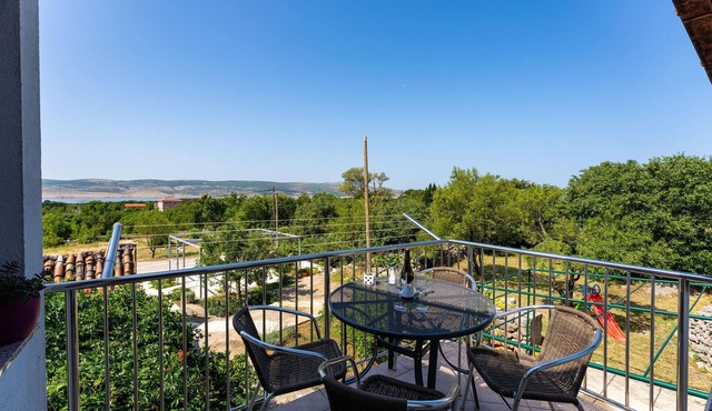 Beautiful apartment in Seline with WiFi