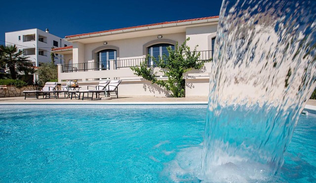 Beautiful home in Barbat