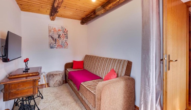 Beautiful Home In Hrascina With Sauna