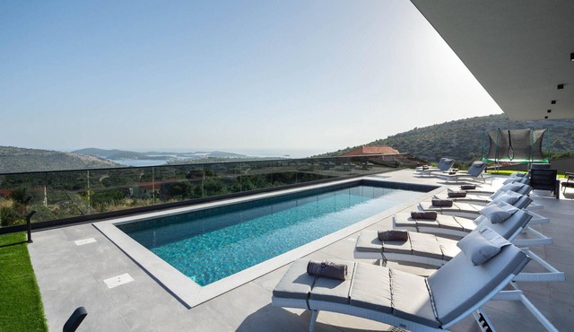 Beautiful home in Jarebinjak