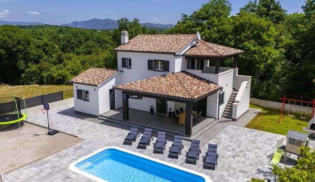 Beautiful home in Labin