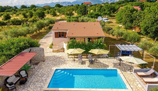 Beautiful home in Slivnica