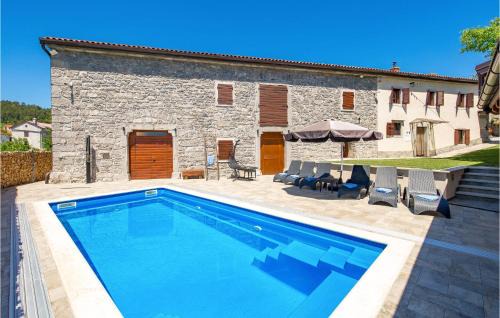 Beautiful Home In Vele Mune