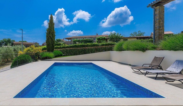 Beautiful private villa for 8 people with A/C, private pool, WIFI, TV, terrace and panoramic view