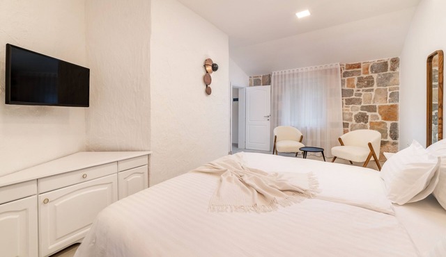 Boutique Rooms by Nono Ban
