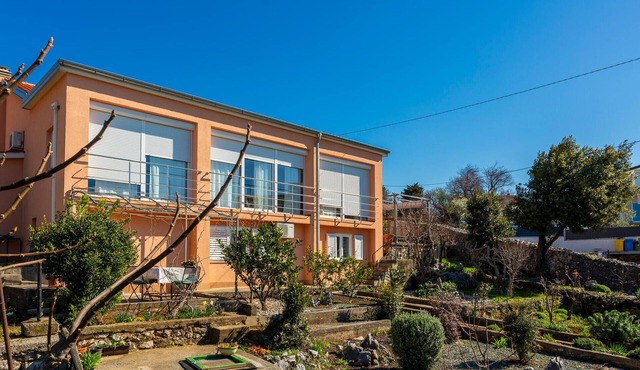 Cozy apartment in Kraljevica with house sea view