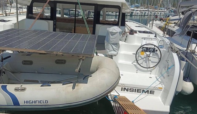 Dubrovnik Delight: A Sun-Kissed Sailing Experience