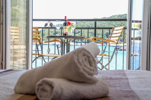 Duje Apartments Milna