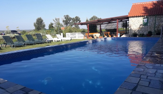 FAMILIES, GROUPS, SANDY BEACH, DISCOUNT, AIR CONDITIONING INCL.