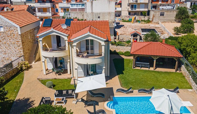 Family friendly house with a swimming pool Pirovac, Šibenik (K-24485)
