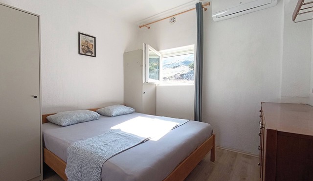 From 25 per day. Only 200 meters from the beach with beautiful sea views
