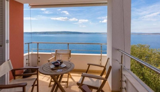 Golden View by Interhome