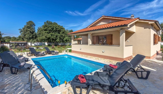 Gorgeous home in Betiga