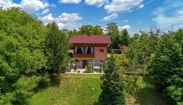 Gorgeous home in Dragovanscak with sauna