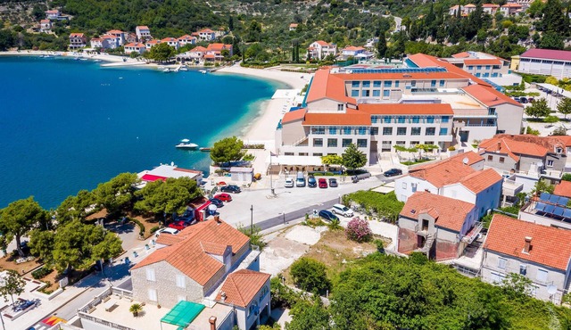 Gorgeous home in Slano with house sea view