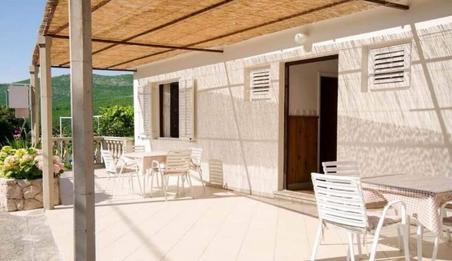 Guest House Rooms Rose- Comfort Double Room with Balcony and Sea View